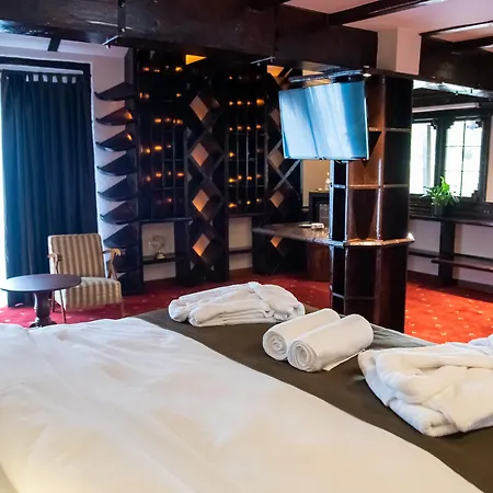 Hotel Bahus 2*