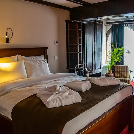 Bahus Hotel