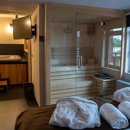 Hotel Bahus 2*
